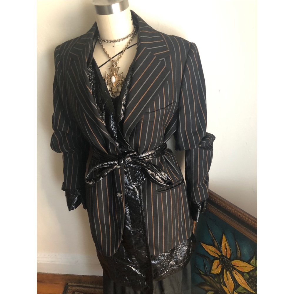 Black Glossy-Double Breasted-Trench Coat - Picture 4 of 8
